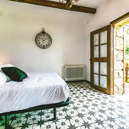 Casa rural Mas Valoria Peratallada